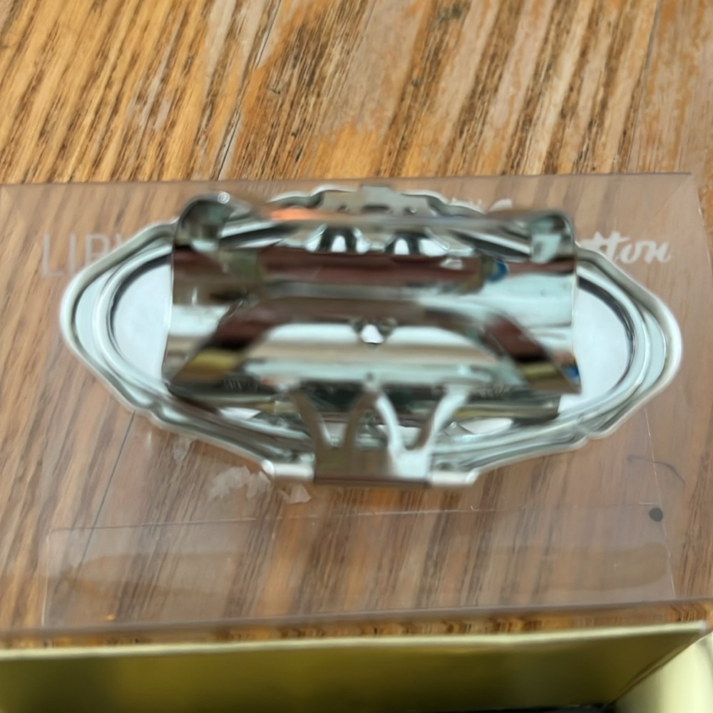Vintage Stratton Lipview- New - Picture 4 of 6